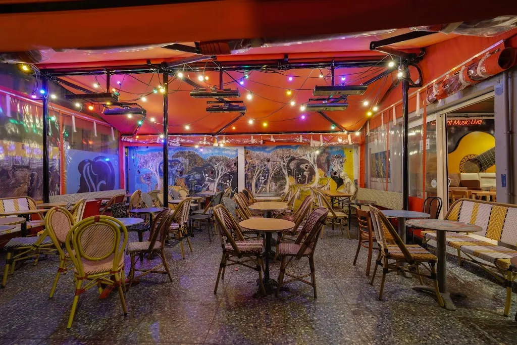 La guinguette des lilas_Lilas_slider_image_3