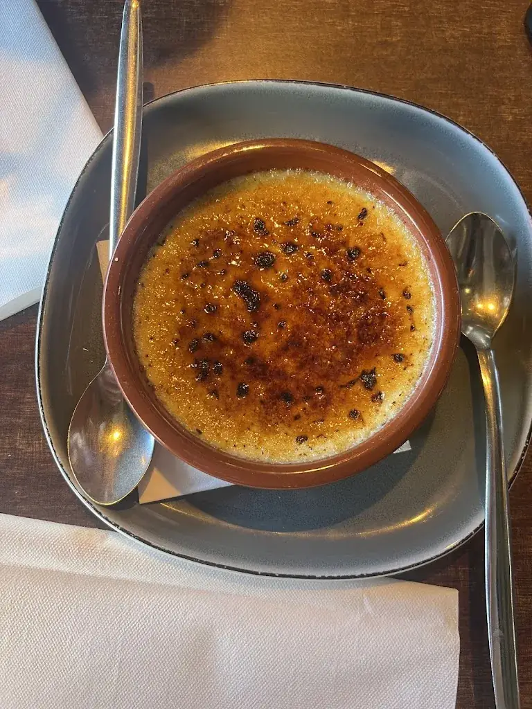 Sara Benlaatmania_La Comète_Kremlin-Bicêtre_review