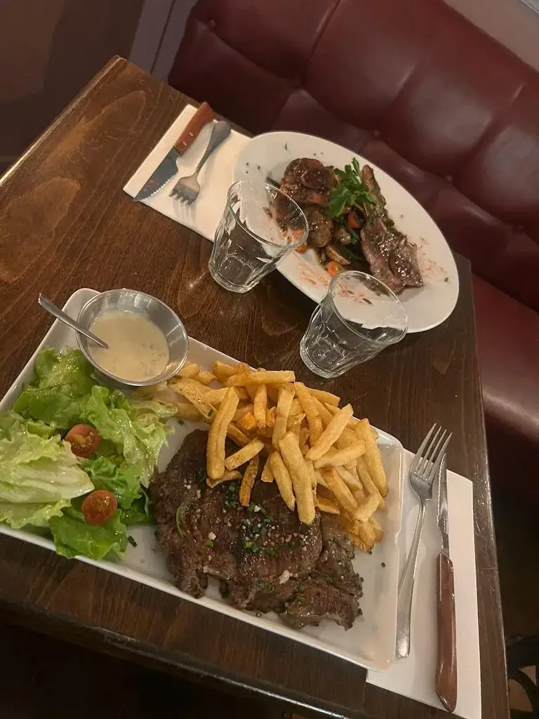 La Comète_Kremlin-Bicêtre_slider_image_2