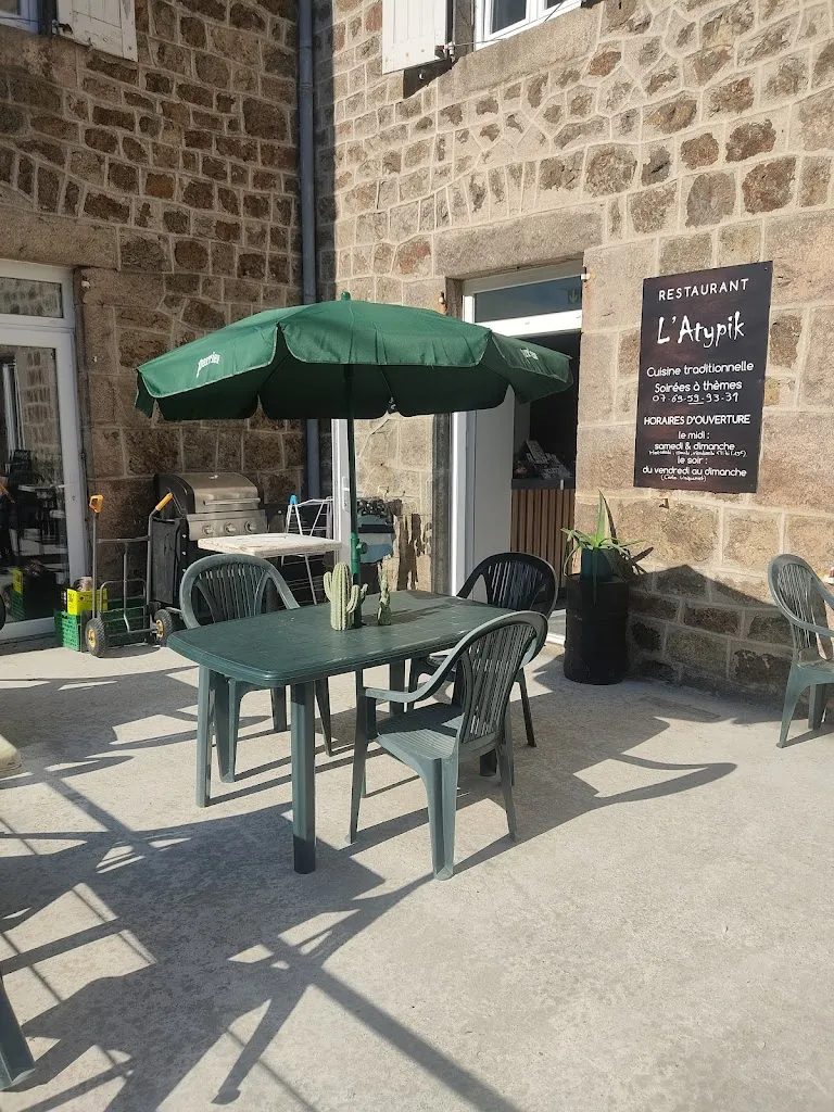 L Atypik Restaurant_Montfaucon-en-Velay_slider_image_1