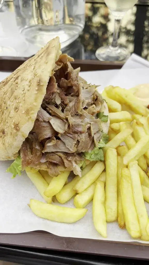 O'Zaman_Kremlin-Bicêtre_slider_image_2