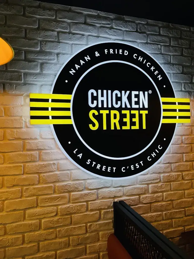 Thejus_Chicken Street Kremlin Bicêtre Naan & Fried Chicken_Kremlin-Bicêtre_review