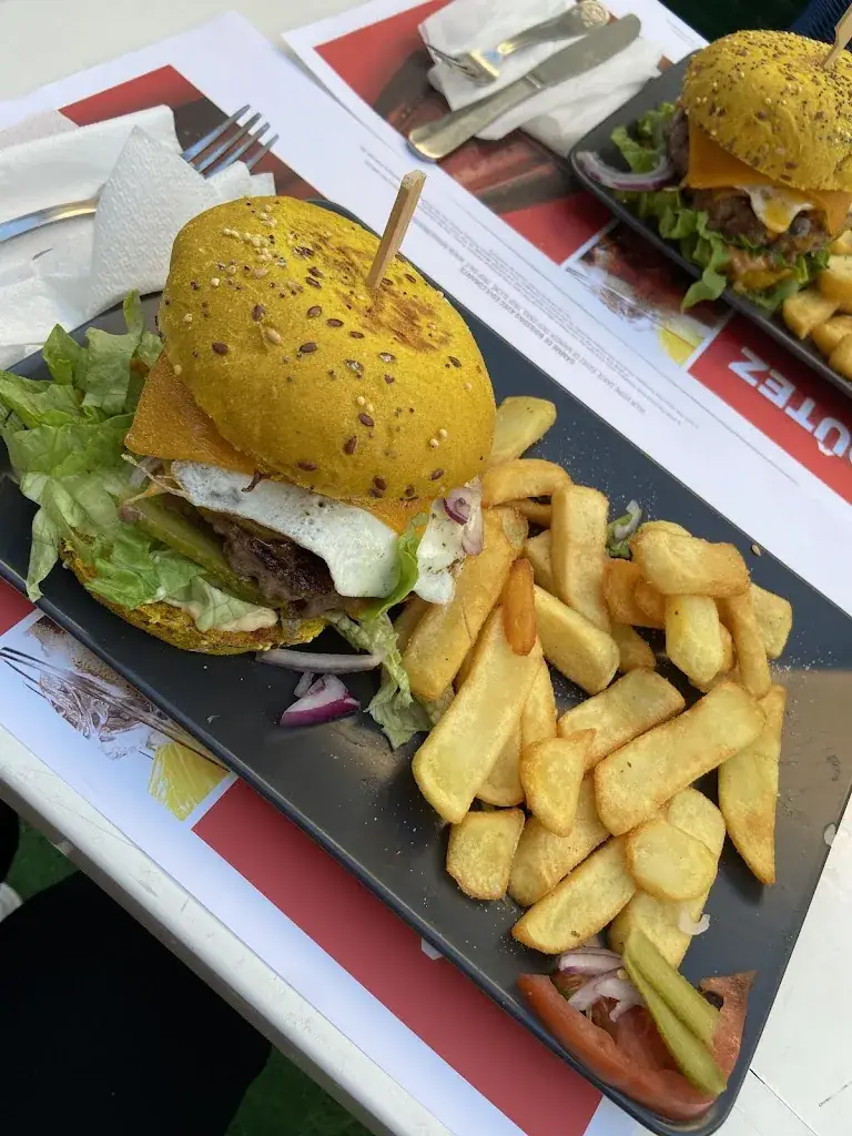 Abdelkhalek Chahinaze_La Bekaa Food_Kremlin-Bicêtre_review