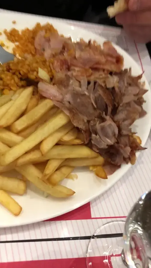 Le Constant- Le Constantinople_Kremlin-Bicêtre_slider_image_2