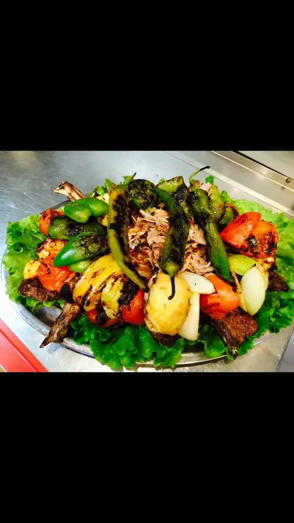 Le Constant- Le Constantinople_Kremlin-Bicêtre_slider_image_3