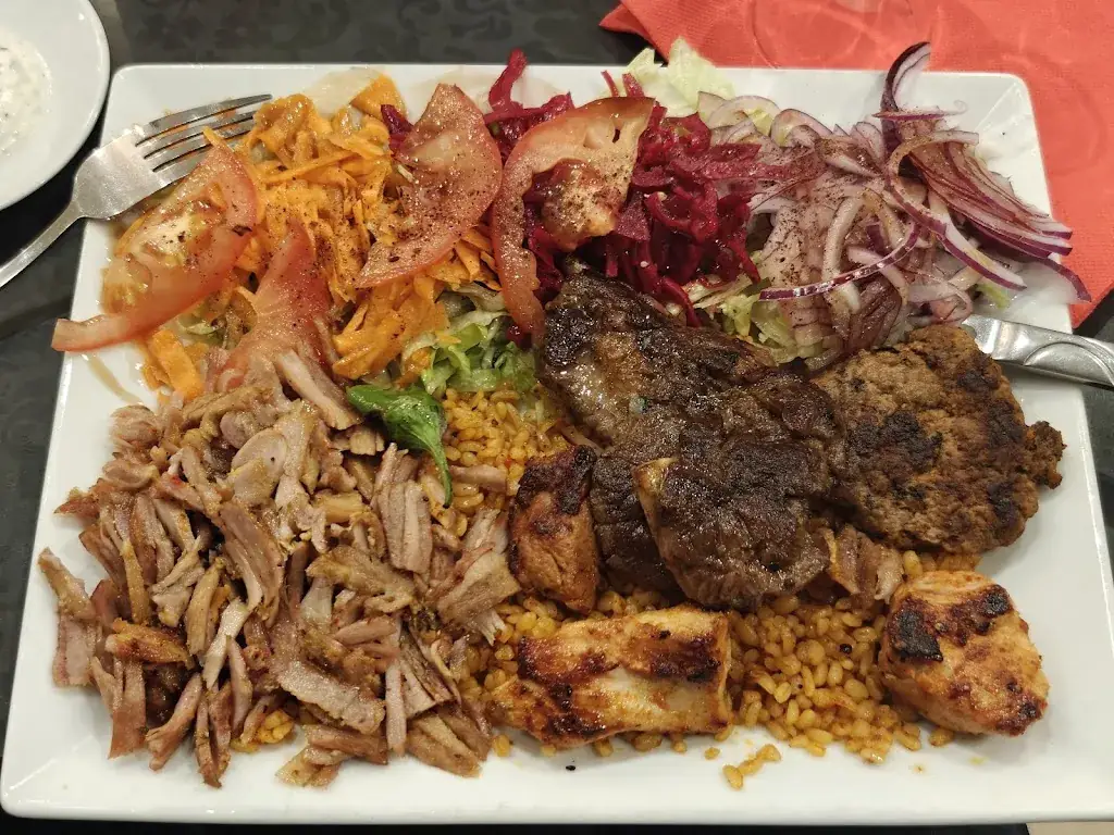 Aral Kubali_Grill Istanbul Lognes_Lognes_review