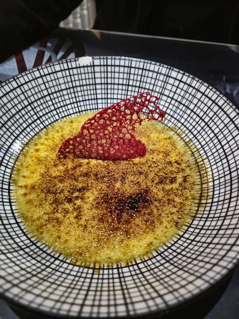 Stephen Fry_Le Longueville_Dinan_review