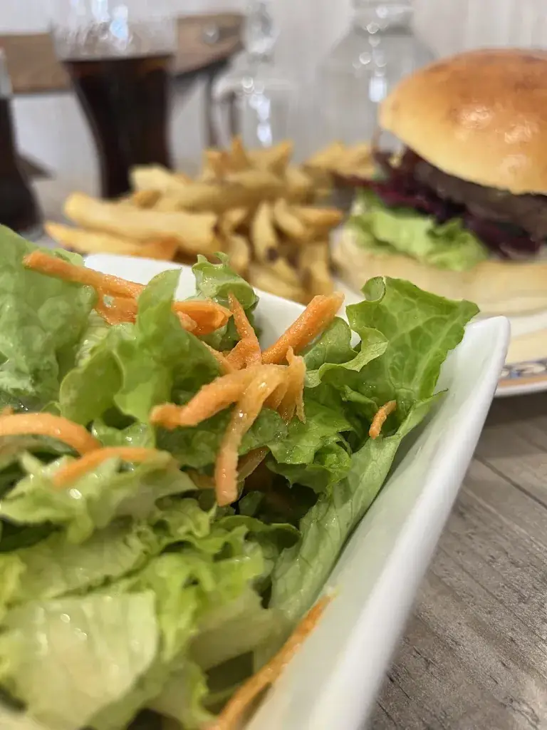 Youcef_La Remise 109_Félines_review