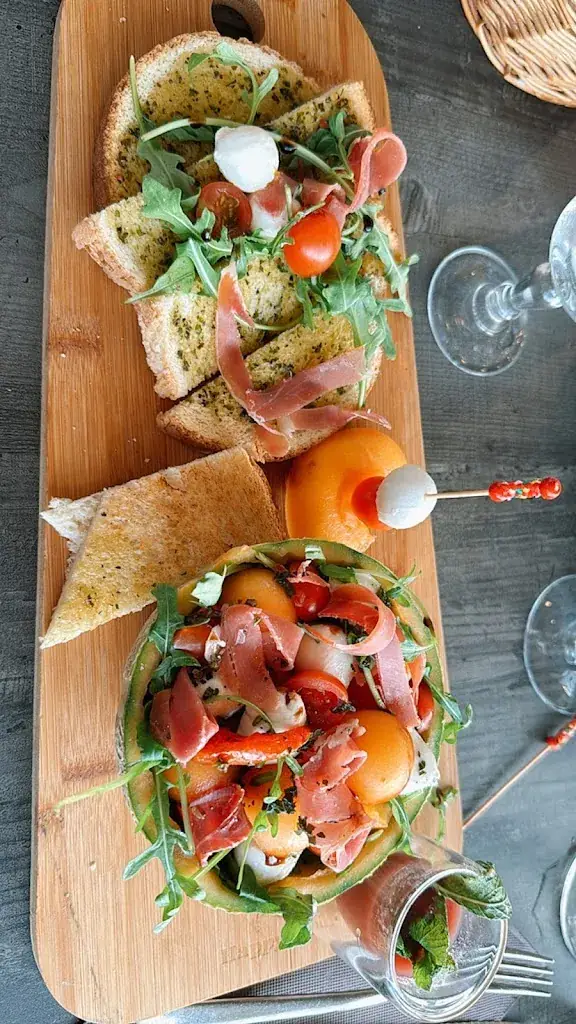 Morgane DE OLIVEIRA_La Morgia Lisses_Lisses_review