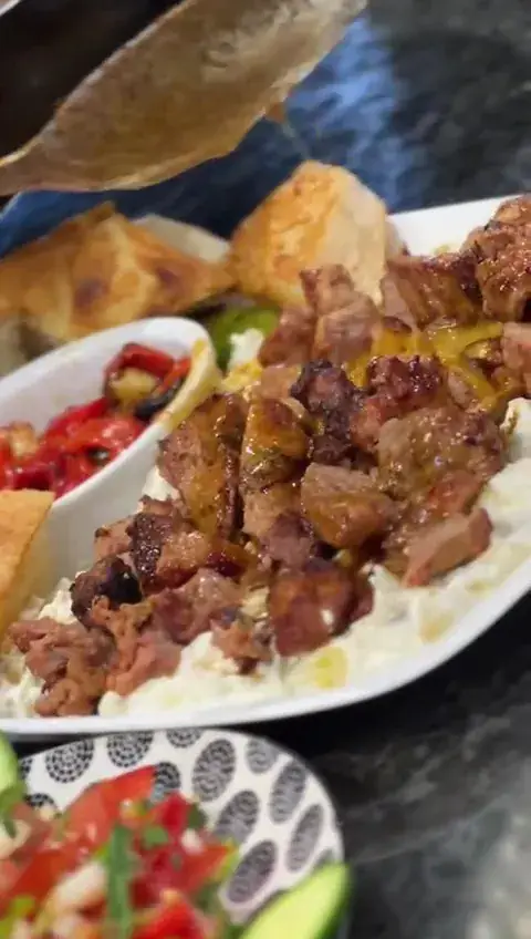 Minty Lounge_Lisses_slider_image_2