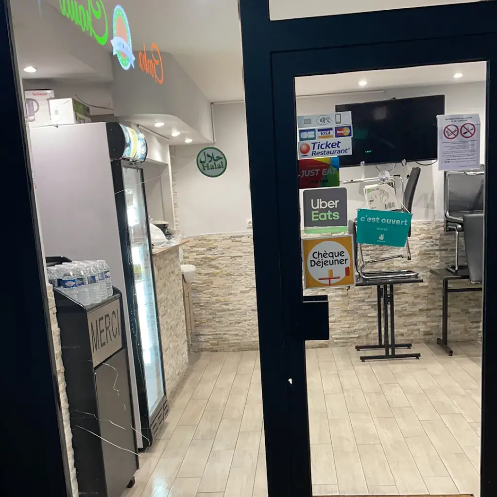 GARBA CHAUD Courneuve restaurant in Courneuve