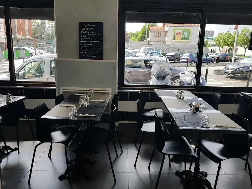 Le Renouveau_Courneuve_slider_image_1