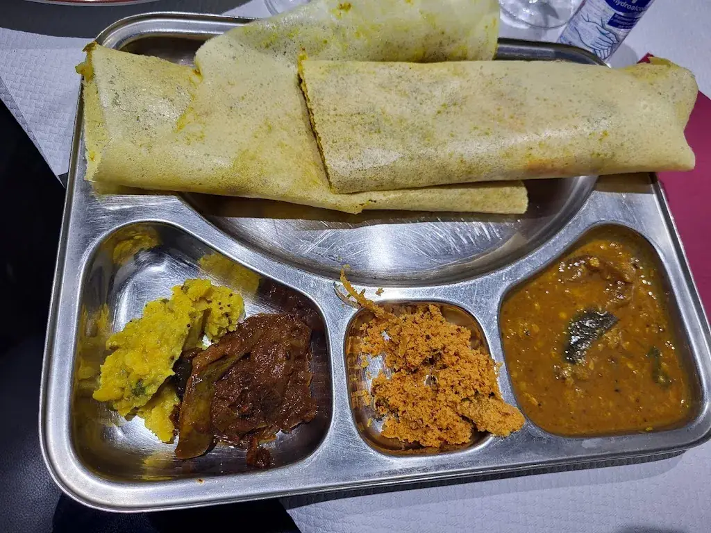 Ammaa’s Restaurant_Courneuve_slider_image_3