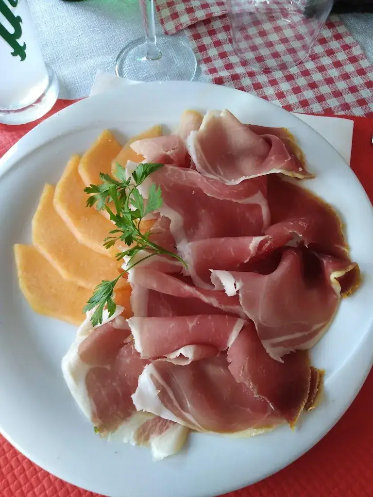 Menu_L'Helvetia_Serrières_image_7