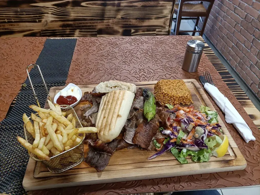 Menu_ELYA_Courneuve_image_2