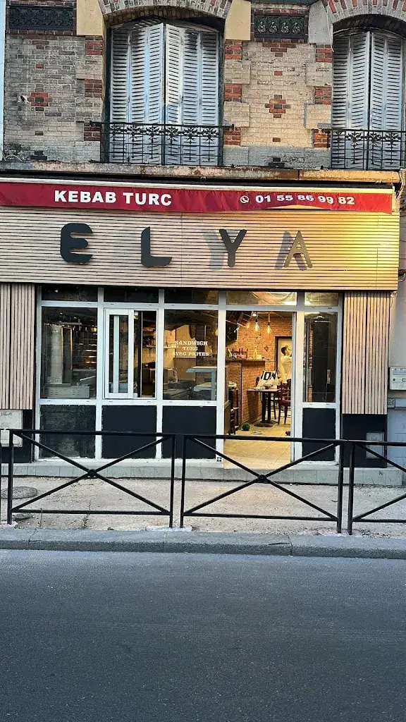 ELYA restaurant in Courneuve