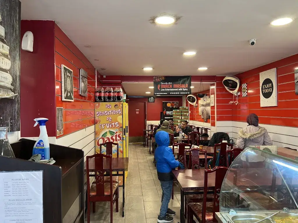 Mirch Masala & Royal Sweets_Courneuve_slider_image_3