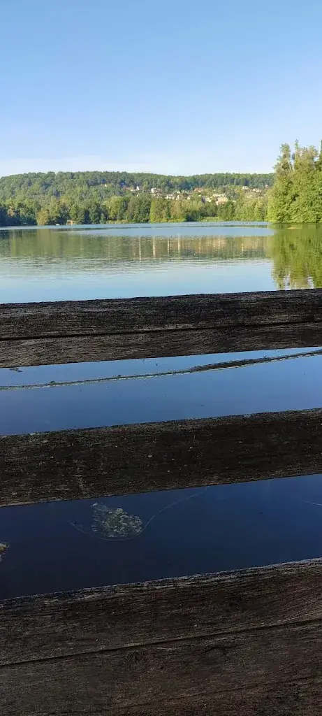 Yannick Royer_Quai du Lac_Mantes-la-Jolie_avis