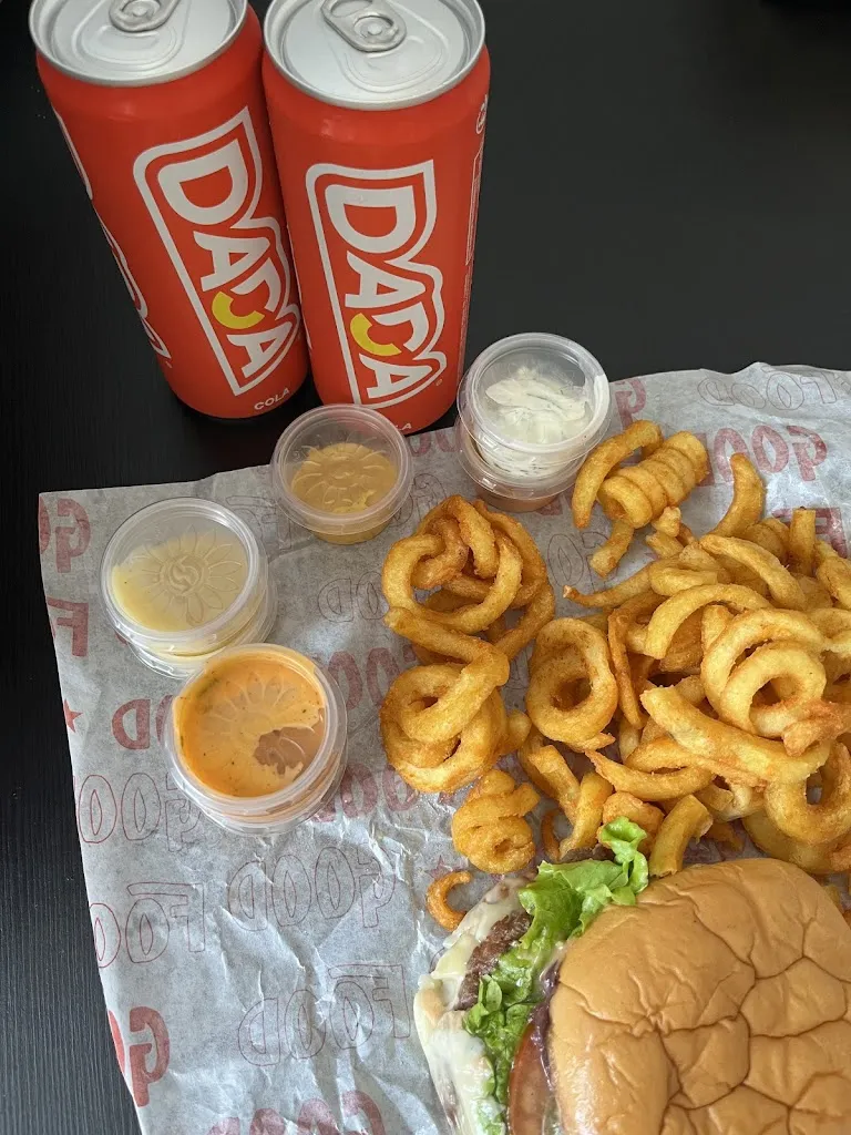 SoSo Selma_Smeat - Smash it_Mantes-la-Jolie_review