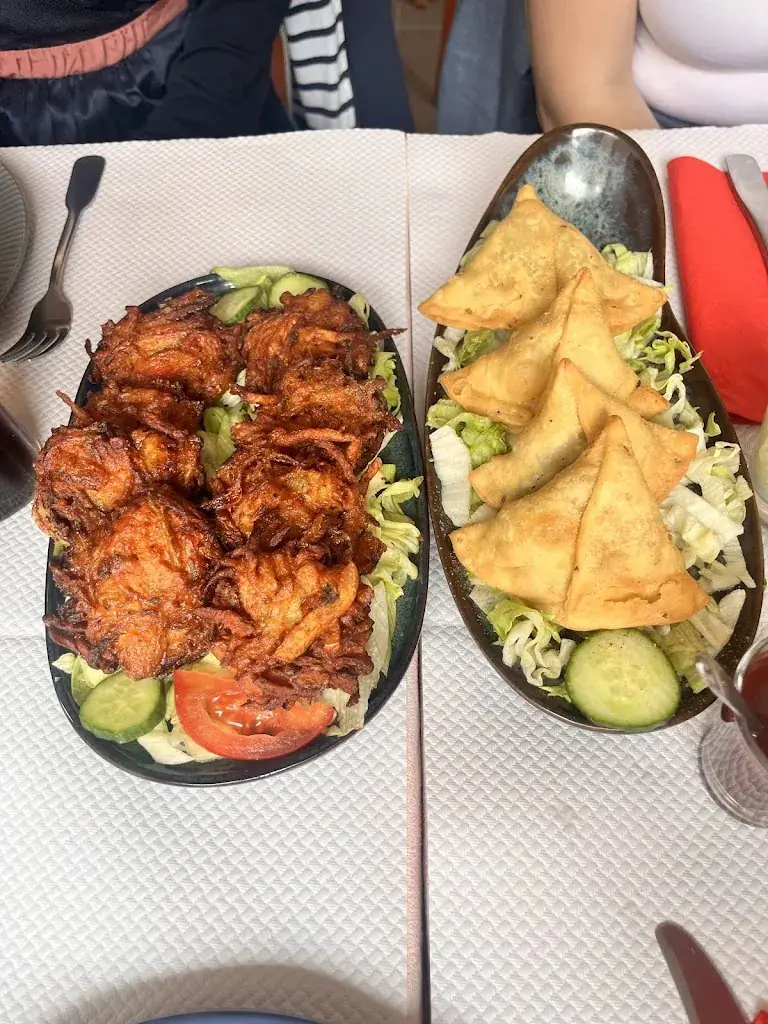 alie Capillon_LE SAFARI_Mantes-la-Jolie_review