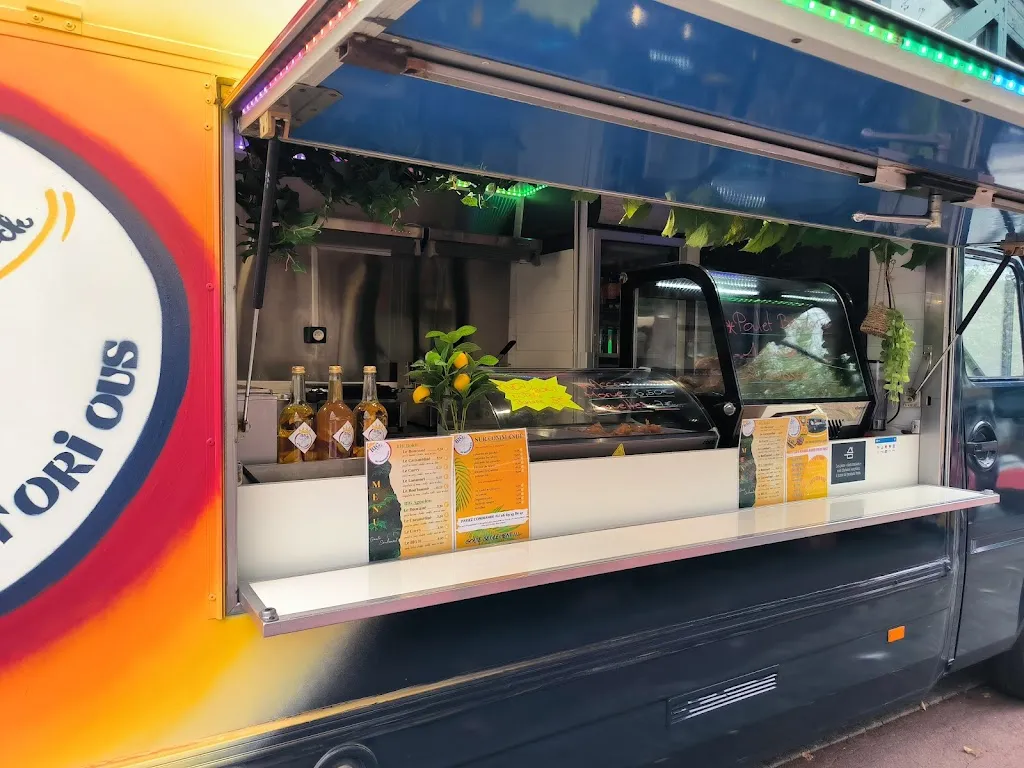 BIG Food Truck_Mandres-les-Roses_slider_image_1