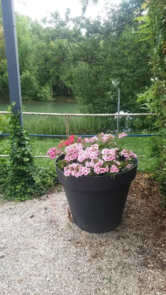 Joseph SN_CHÂTEAU MARYSIEN Restaurant Traiteur | Traiteur Restaurant Mary-sur-Marne_Mary-sur-Marne_review