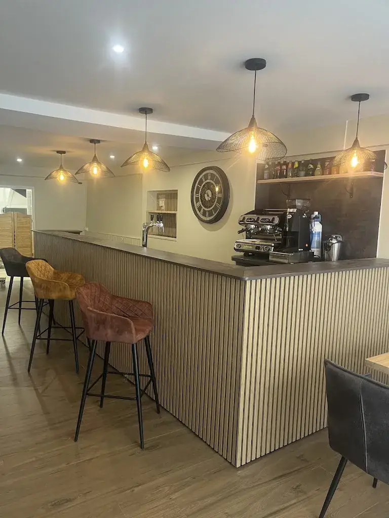 Restaurant Au Vieux Massy_Massy_slider_image_1