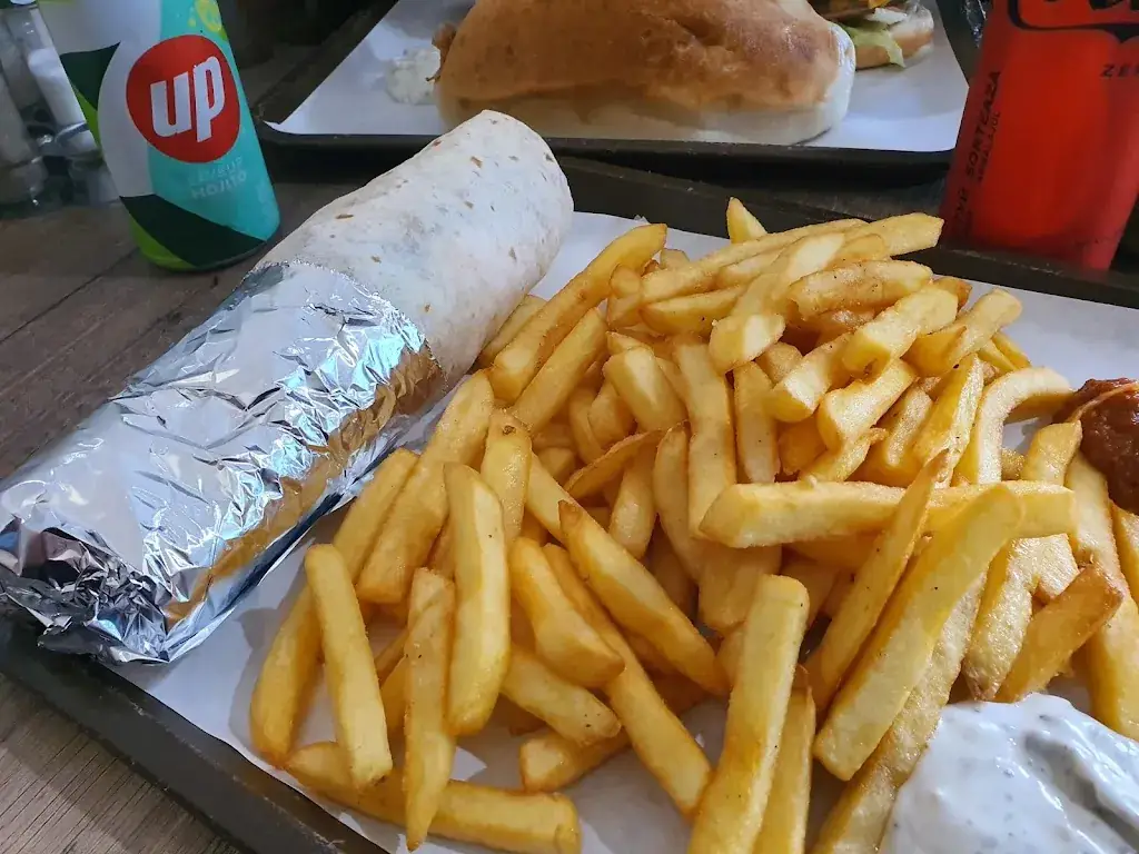 Menu_Pizza Grill Istanbul_Marolles-en-Hurepoix_imagen_5