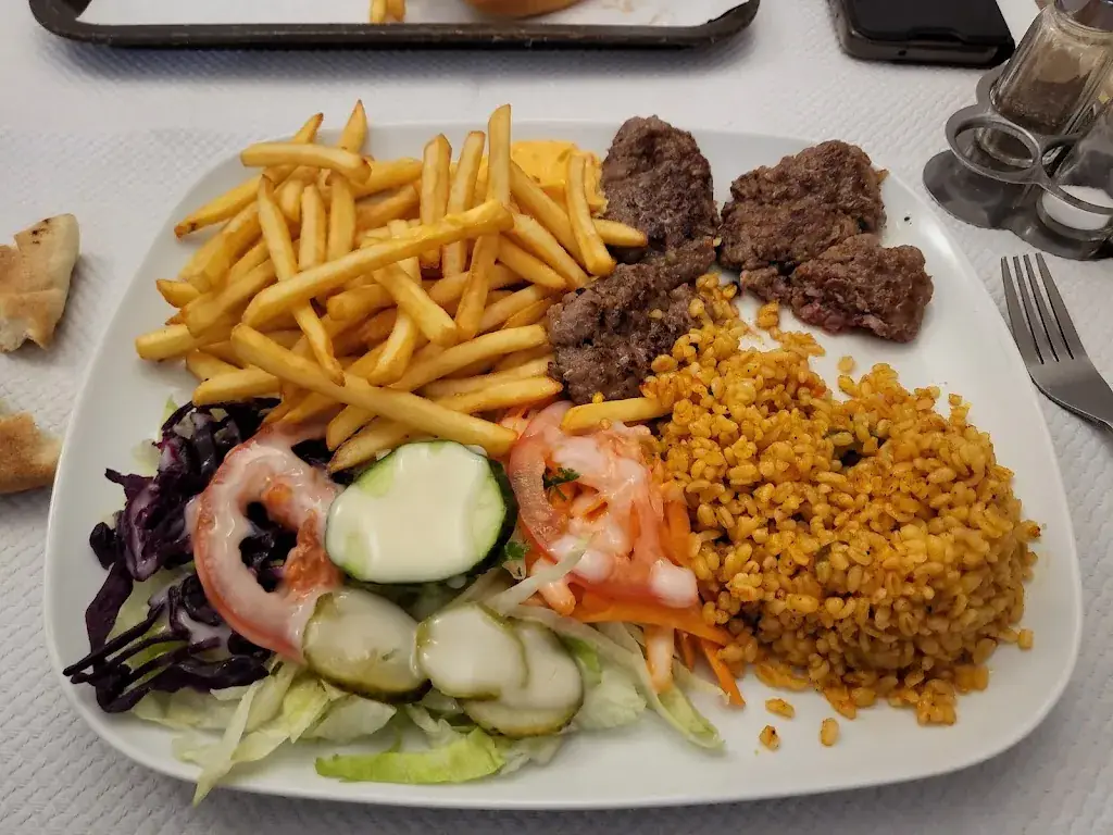 Ottavia GRANO (OTTA)_Pizza Grill Istanbul_Marolles-en-Hurepoix_reseña