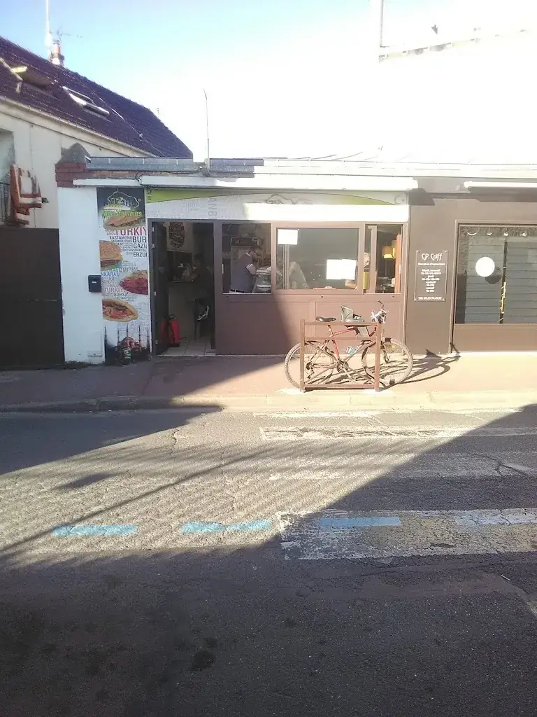 Nefis Kebab restaurant in Maurecourt