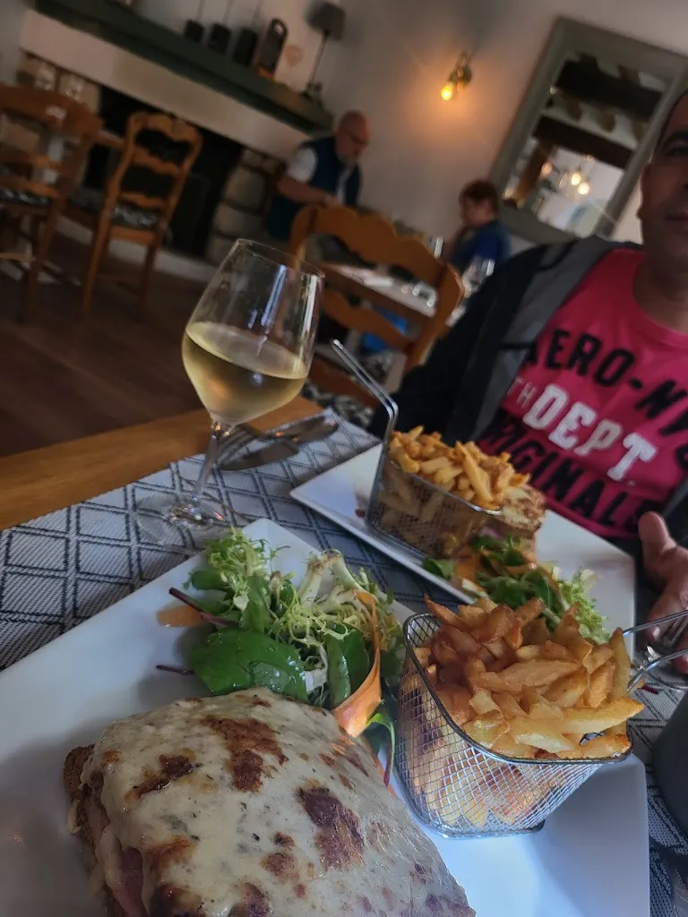 Aliona H_Au Vieux Marly_Marly-le-Roi_review