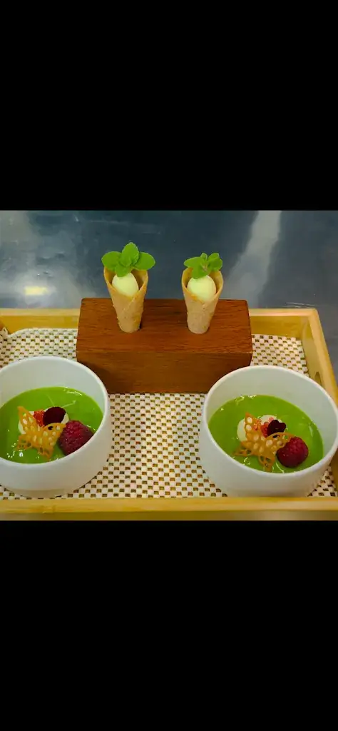 Le Village Tomohiro_Marly-le-Roi_slider_image_3