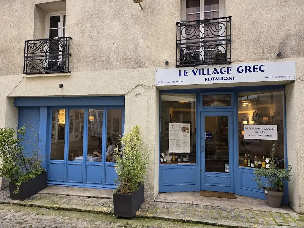 Le Village Grec restaurant in Marly-le-Roi