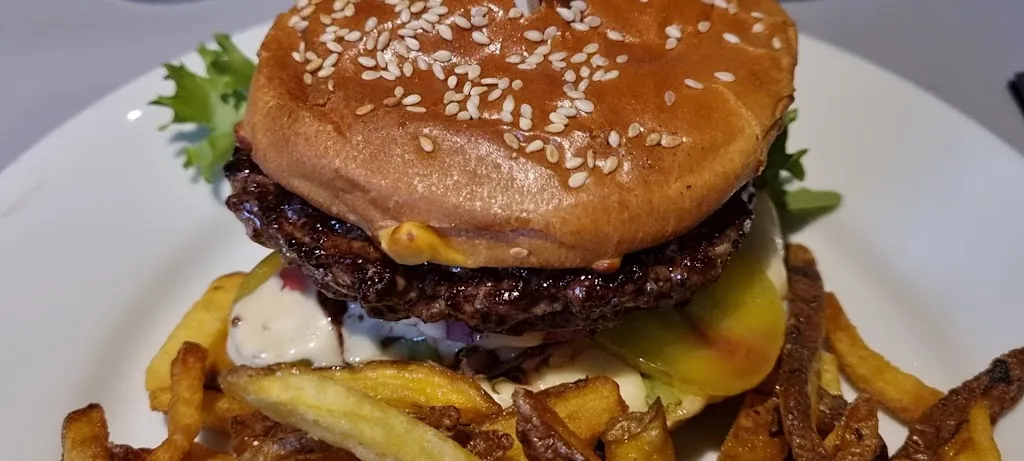 La Caleche Restaurant_Marcoussis_slider_image_2