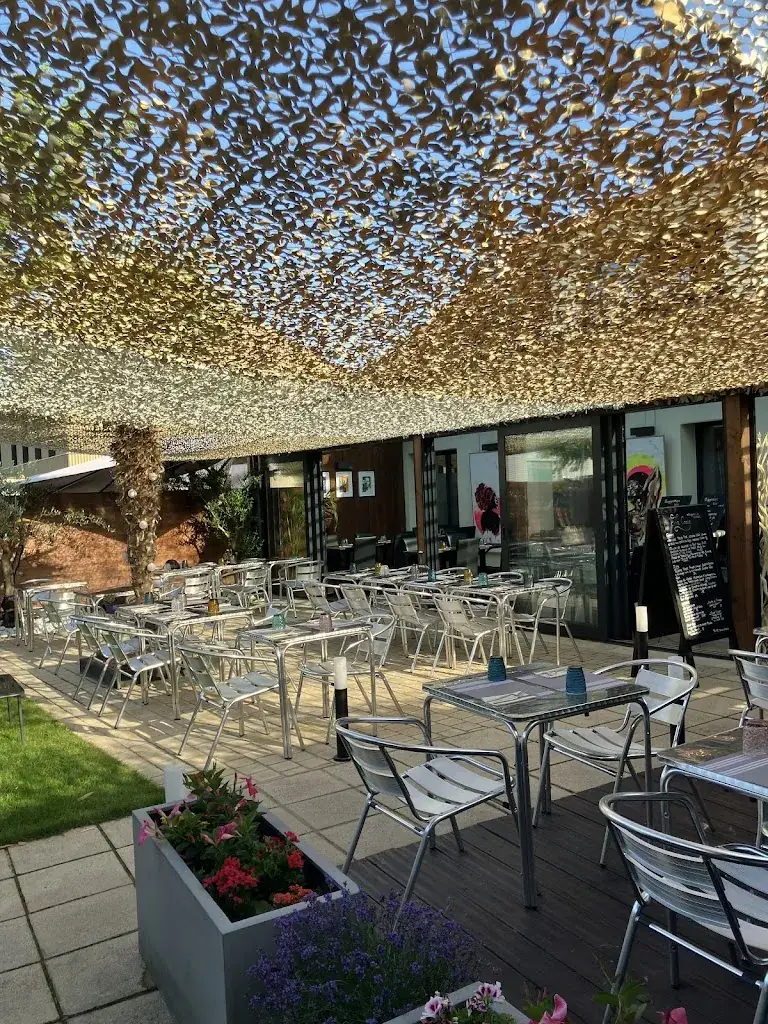 andre marie pierre_L'Agape Marcoussis_Marcoussis_recensione