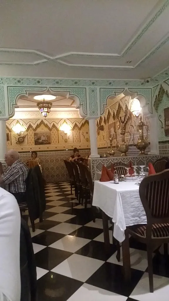 Au Palais de Marrakech_Montlhéry_slider_image_2