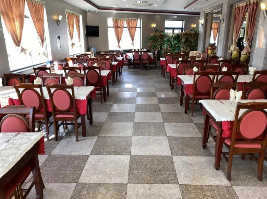 Paradis Soleil Levant restaurant in Lieusaint