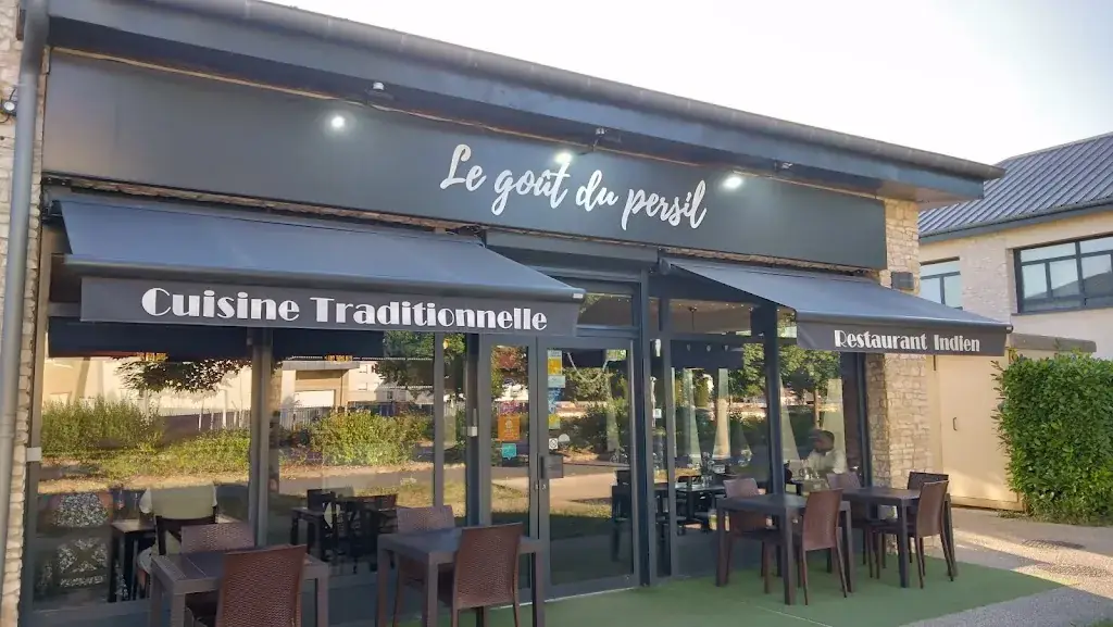 Jean-Pierre DESCAMPS_Le goût du persil_Lieusaint_review