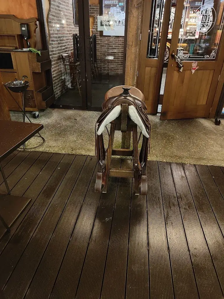 Jesús García _Old Wild West_Lieusaint_review