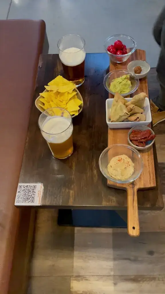 LUCKY FOLKS_Lieusaint_slider_image_2