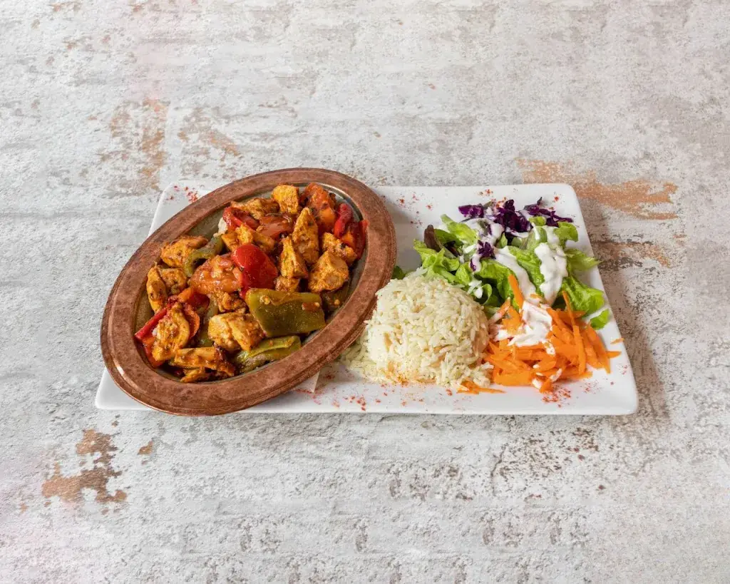 Restaurant La Rose Rouge Decines_Décines-Charpieu_slider_image_2