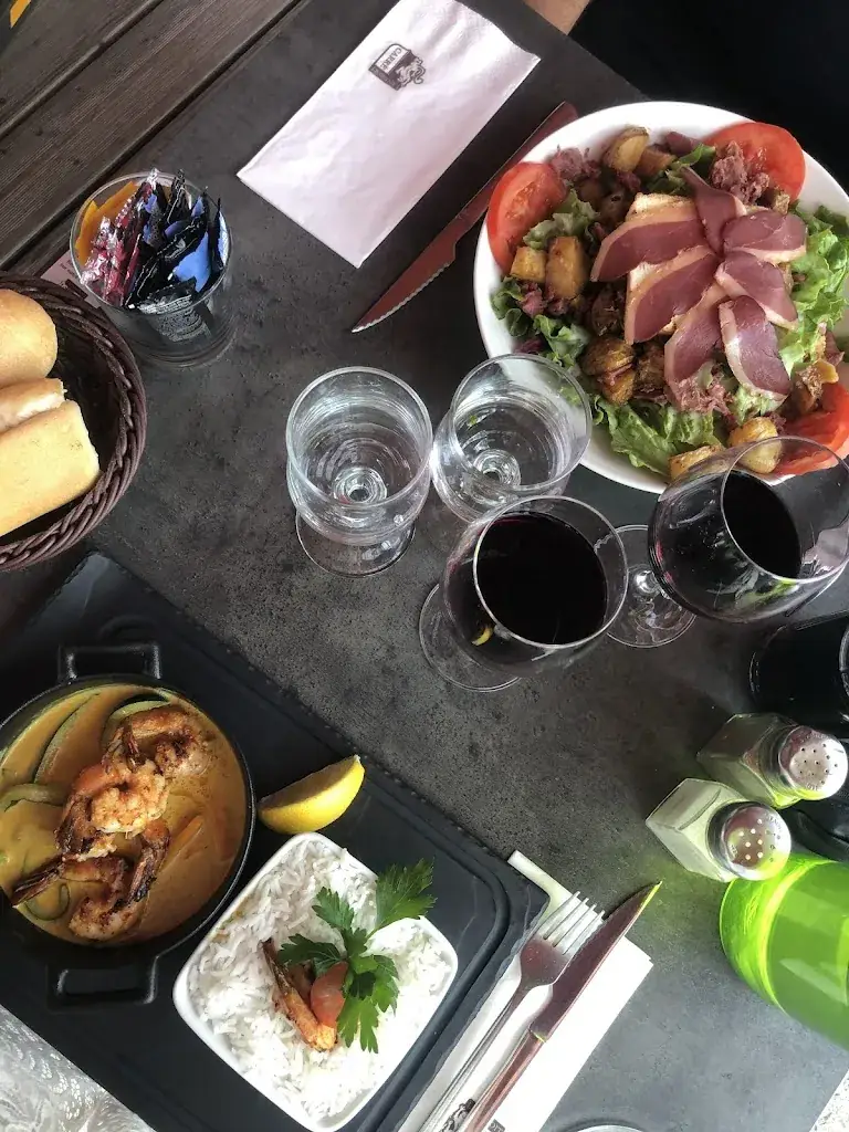 Francois & Pam BELORGEY_L'Endroit Carré_Lieusaint_recensione