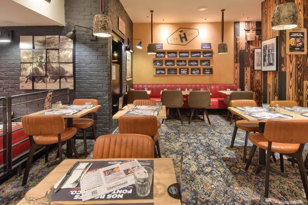 Hippopotamus_Lieusaint_slider_image_1