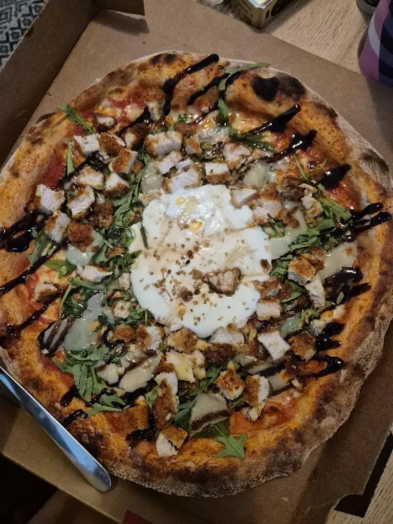 Ethan Voilmy_L'Atelier Pizzeria pasta burger Menucourt_Menucourt_review