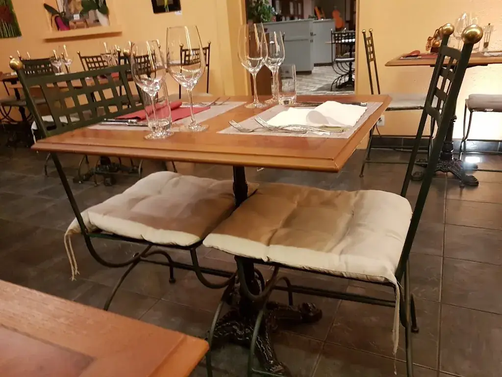 Auberge de l'Hôtel de Ville Restaurant in Semsales