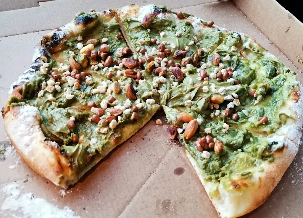 Ayam Beesy_La Gatta_Melun_review