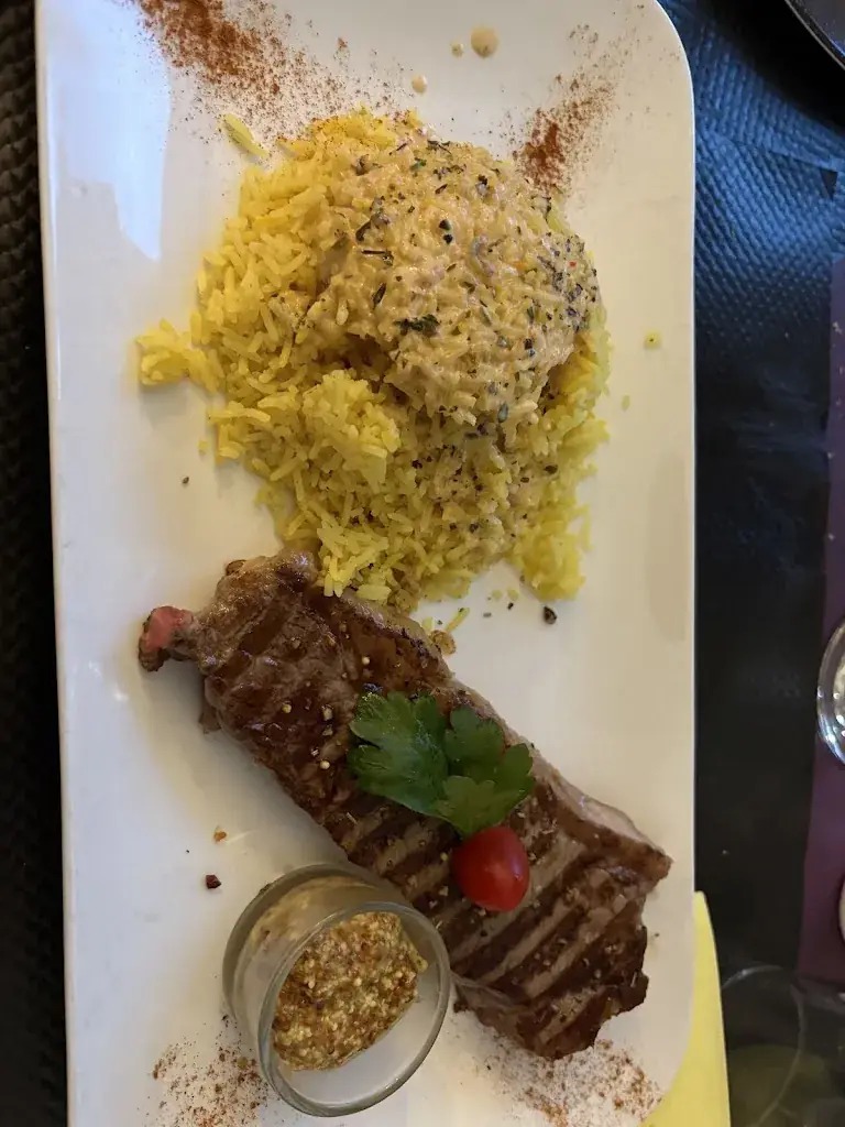 Maya Banas_Felicita_Melun_review