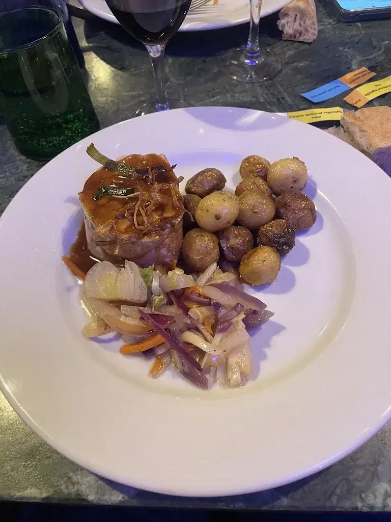 Siegfried Löffler_La Cabane de La Terrasse de l'Étang_Meudon_review