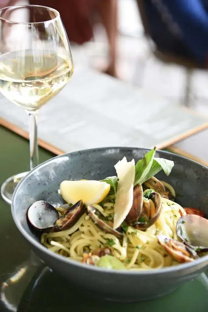 Olivia_Meudon_slider_image_3