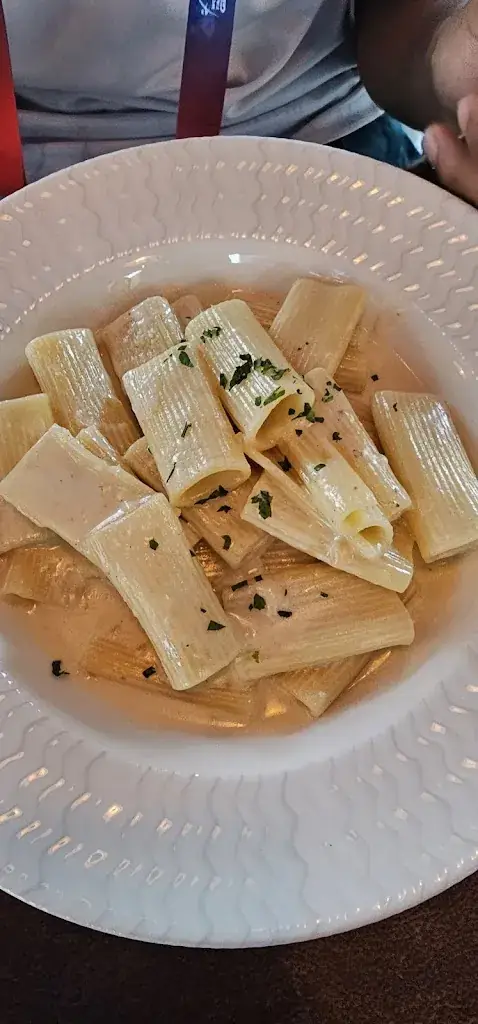 Aziz PT_Mimma_Levallois-Perret_review